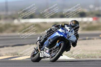 media/Jan-15-2026-Racers Edge (Thu) [[dfebeb70ab]]/3-B Group/Session 2 (Turn 11)/